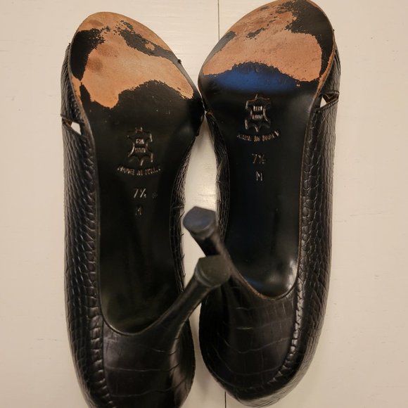 Isaac Mizrahi Black Peep Toe Heels - Picture 4 of 4